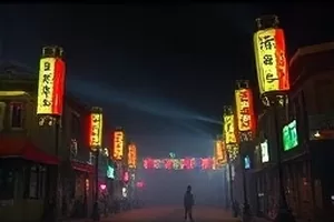 灰调黎明定妆花絮封面，化妆镜前挂着的一排服装